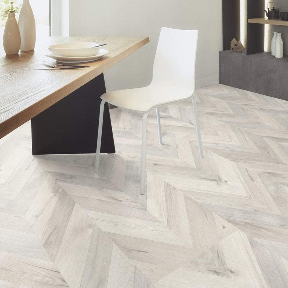 laminate floor chevron